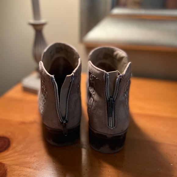 Girls Steve Madden boots - Picture 3 of 5